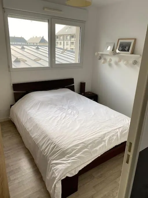 Ferienwohnung Appt T3 Cuisine Amenagee Et Equipee Acces Pmr Saint-Malo